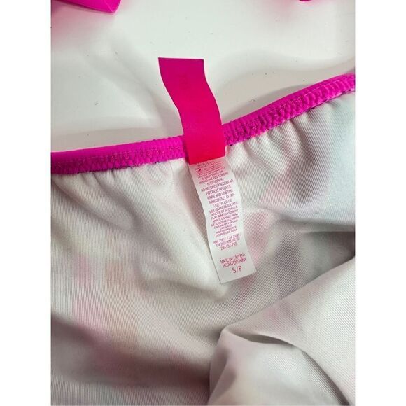Victoria’s Secret Bikini Size Small Fuschia Ruffle Halter Two Piece Swimsuit‎ - Picture 4 of 6